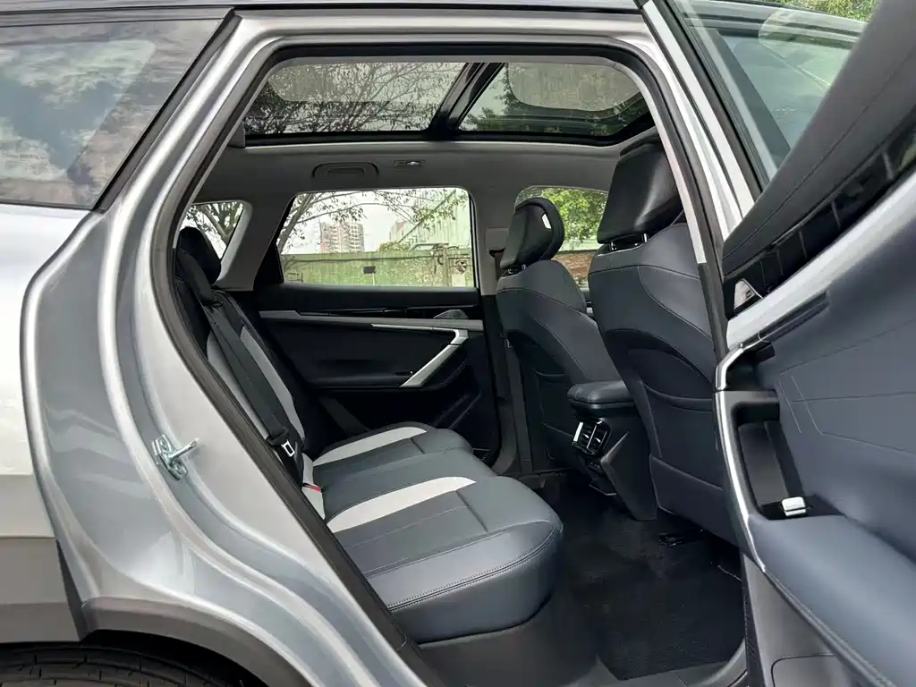 GEELY AUTOMOBILE BOYUE L