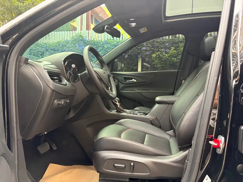 Chevrolet Equinox 2022 550T RS