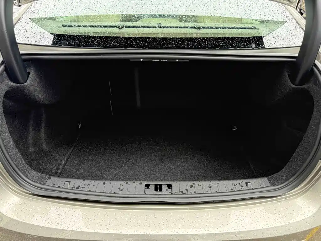 Volvo S60 (Import) — миниатюра 26