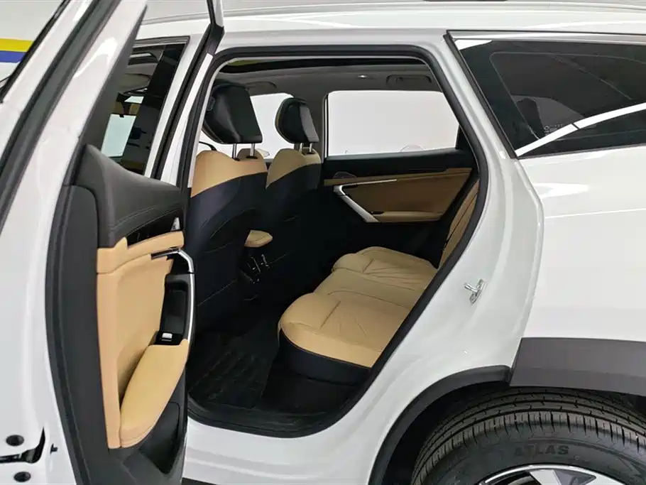 GEELY AUTOMOBILE BOYUE L