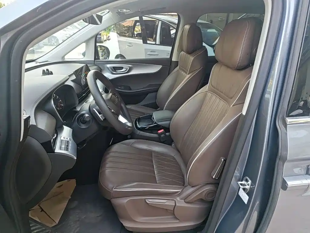 Roewe iMAX8 — миниатюра 15