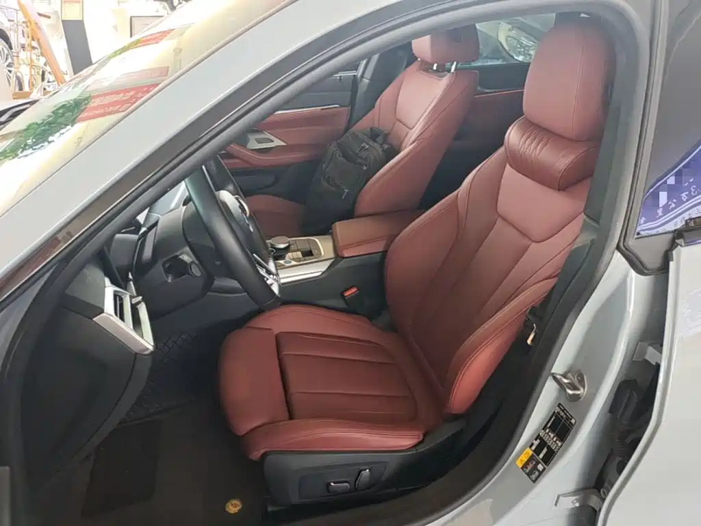 BMW i4 — миниатюра 15