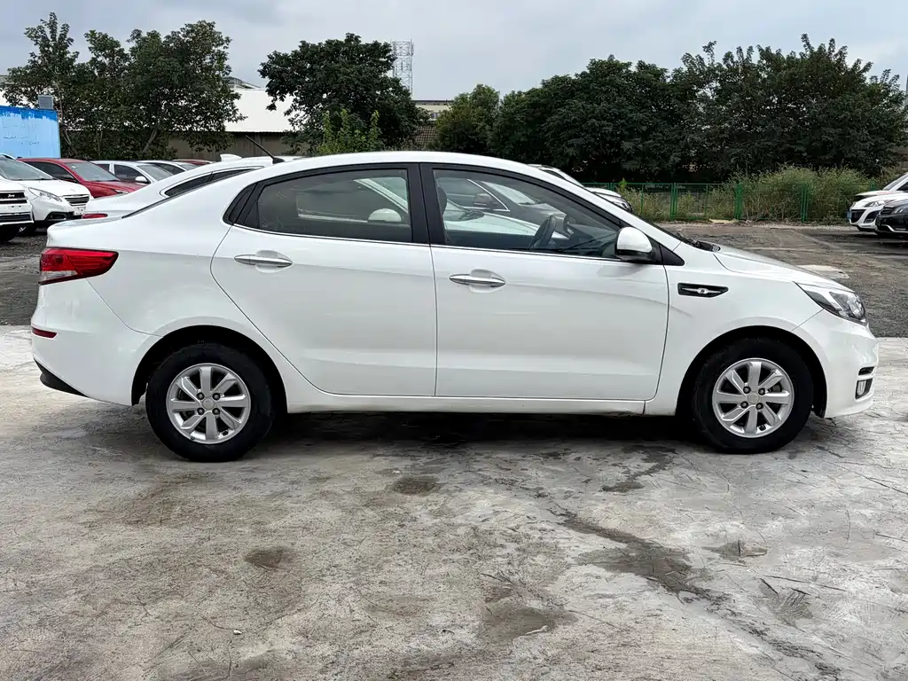 Kia K2 — миниатюра 4