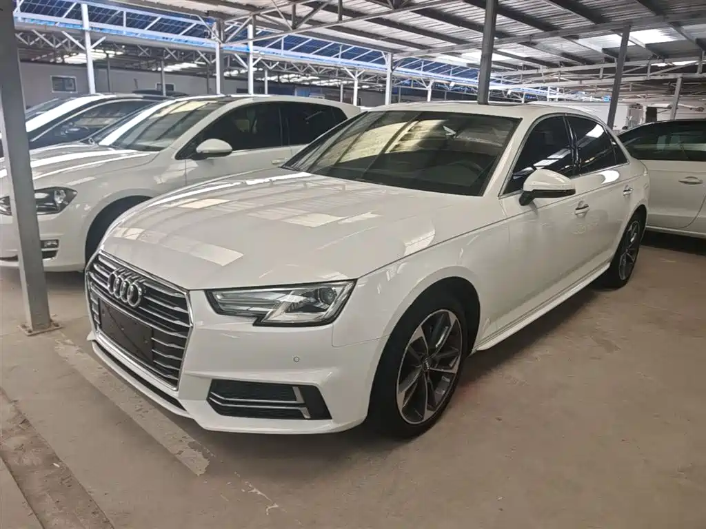 Audi A4L 2019