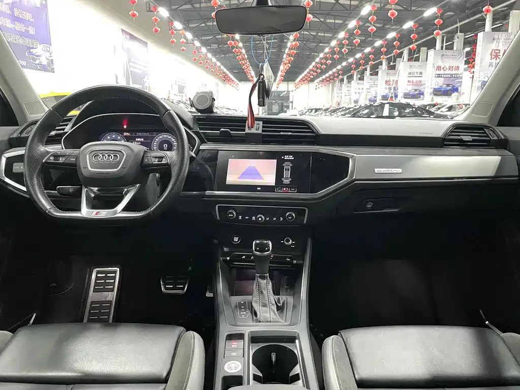 Audi Q3 Sportback - фото 9