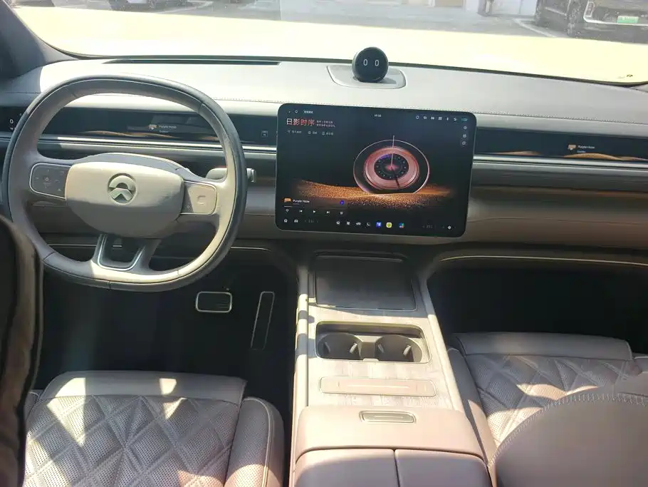NIO ES8 — миниатюра 12