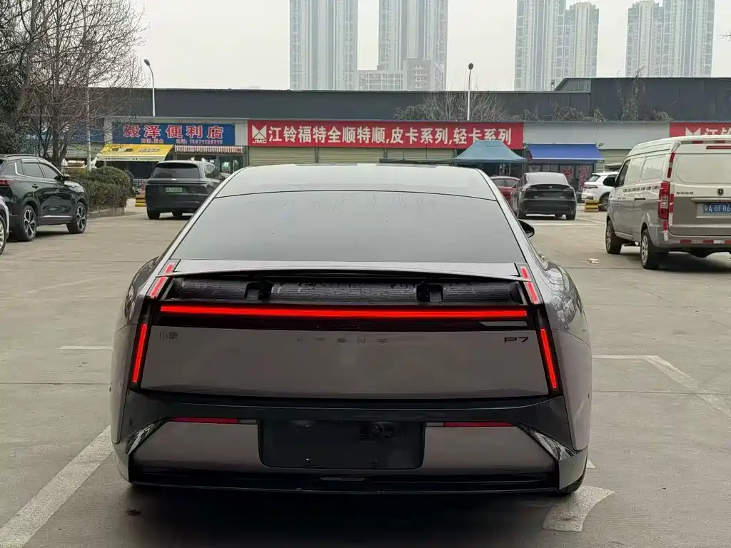 XIAOPENG P7