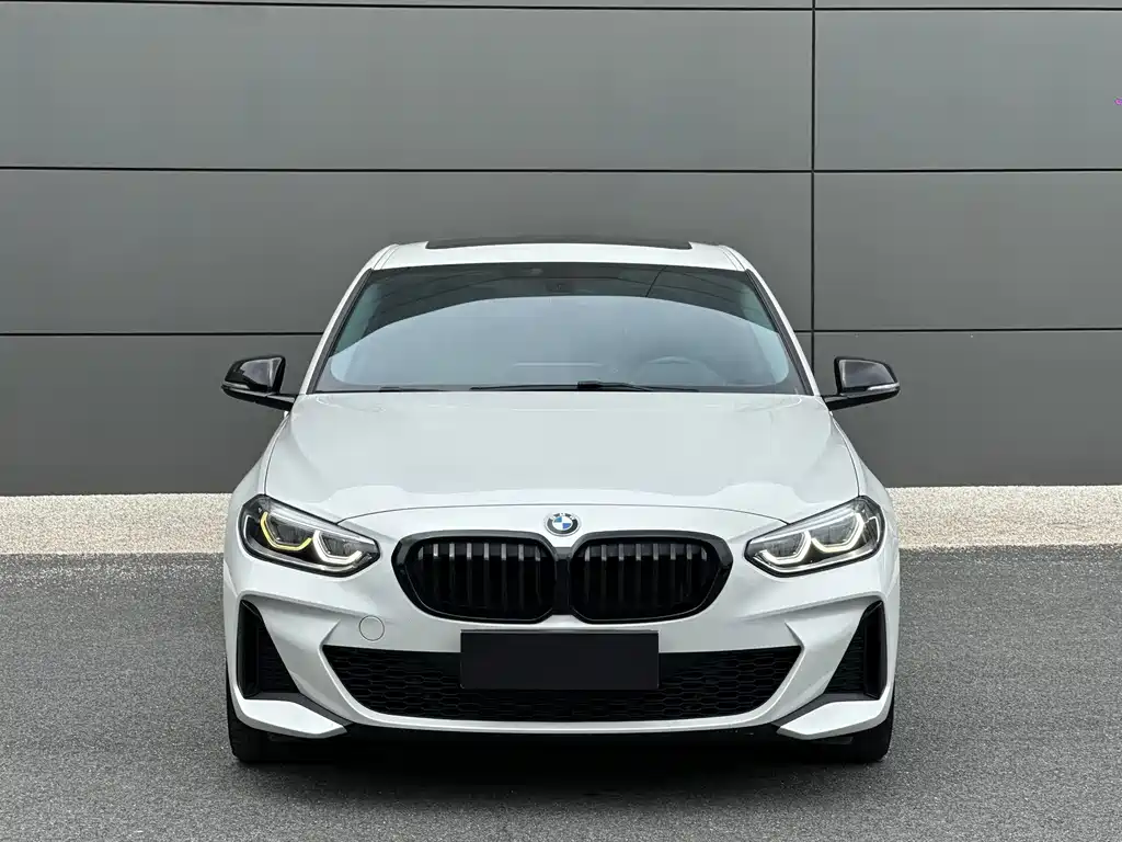 BMW 1 Series 2022