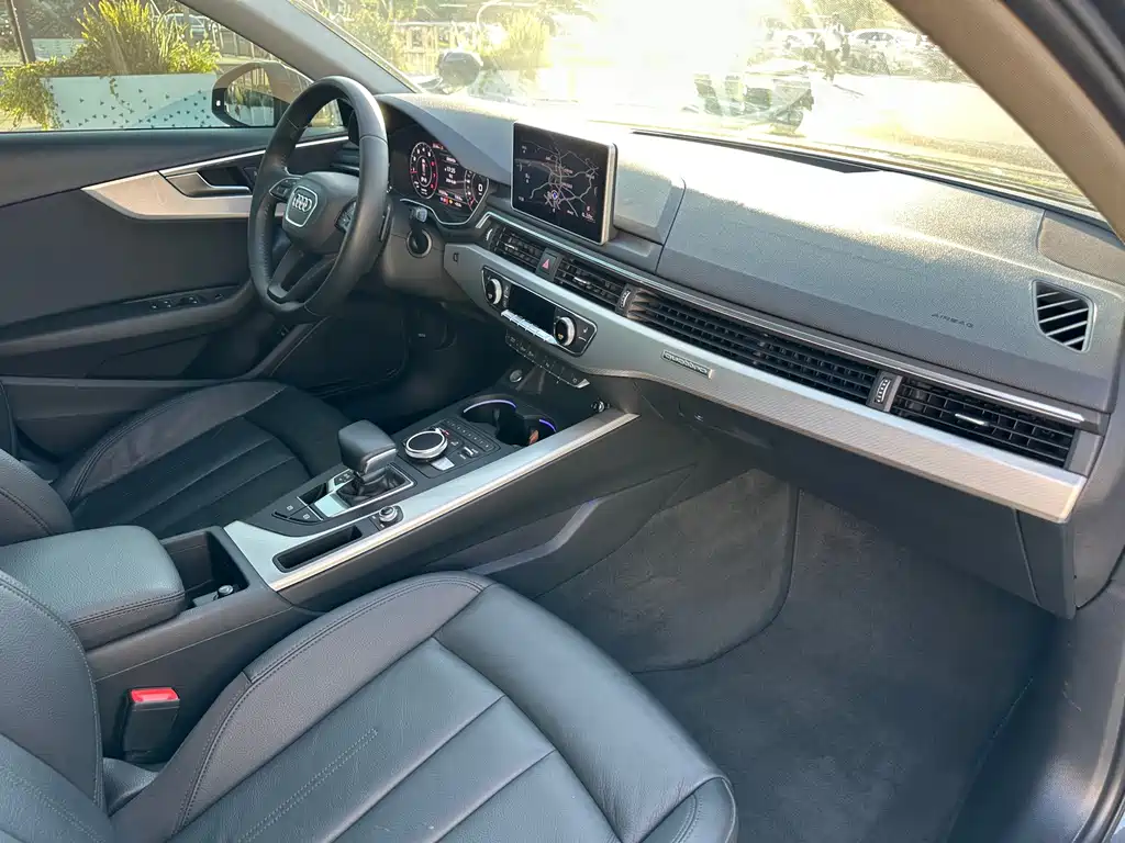 Audi A4 (Import) — миниатюра 20