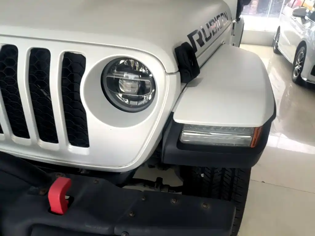 Jeep Wrangler PHEV — миниатюра 24