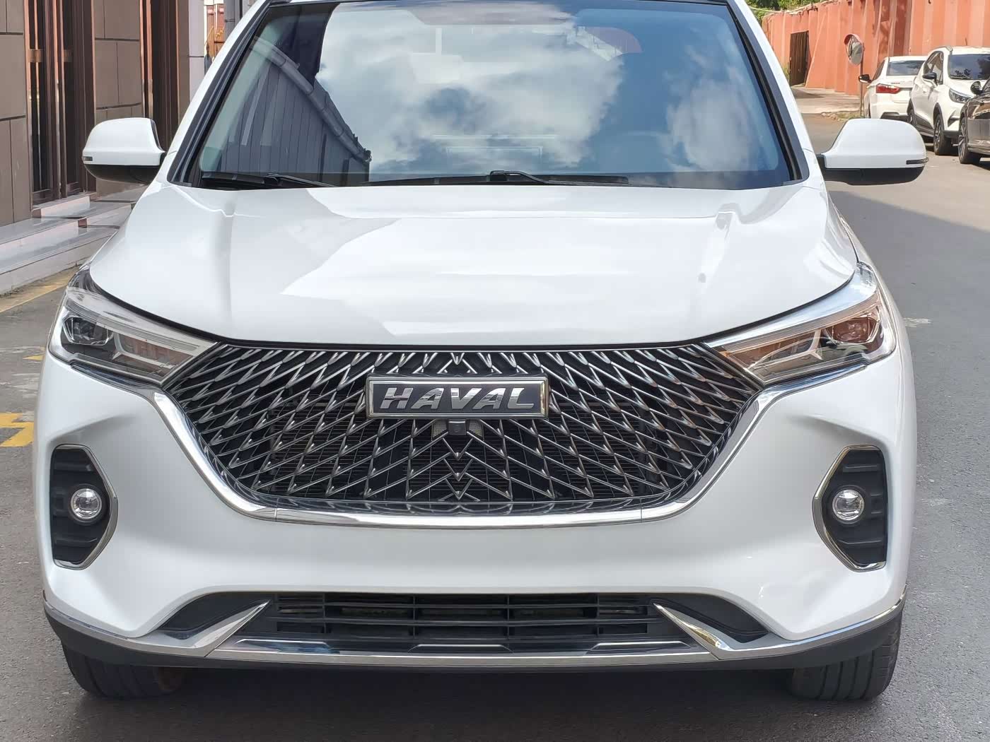 Haval Haval M6 1.5 л 2021 г. Белый, пробег 17000 км