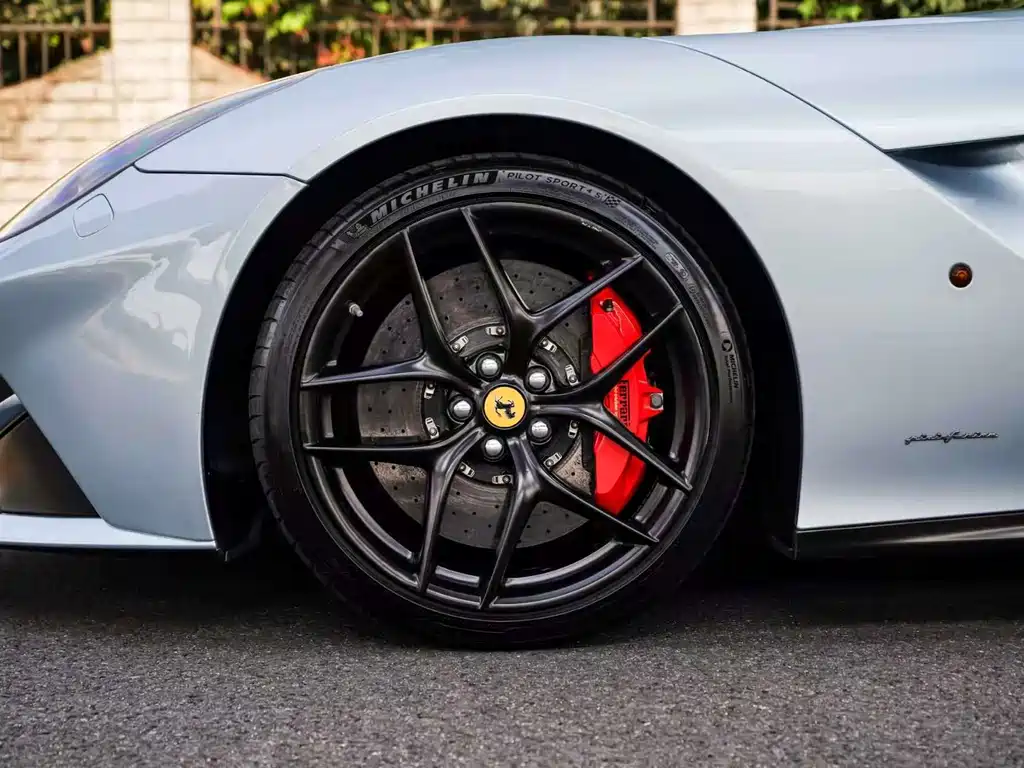 Ferrari F12berlinetta — миниатюра 4