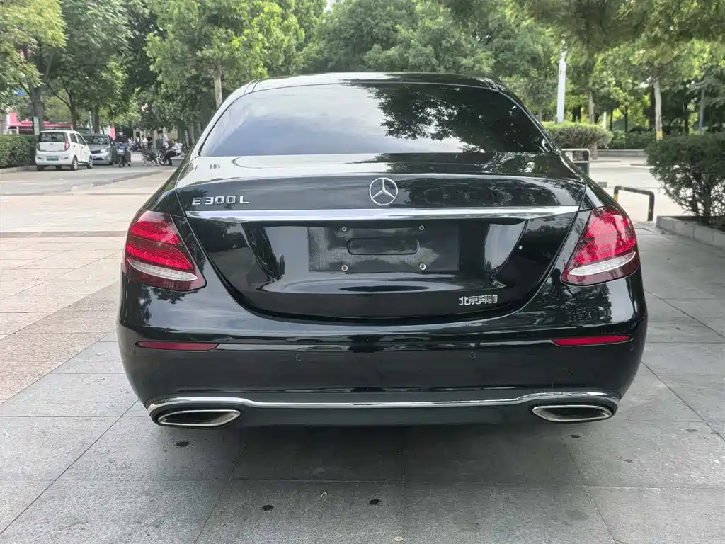 Mercedes-Benz E-Class E 2016 E 300 L Fashion