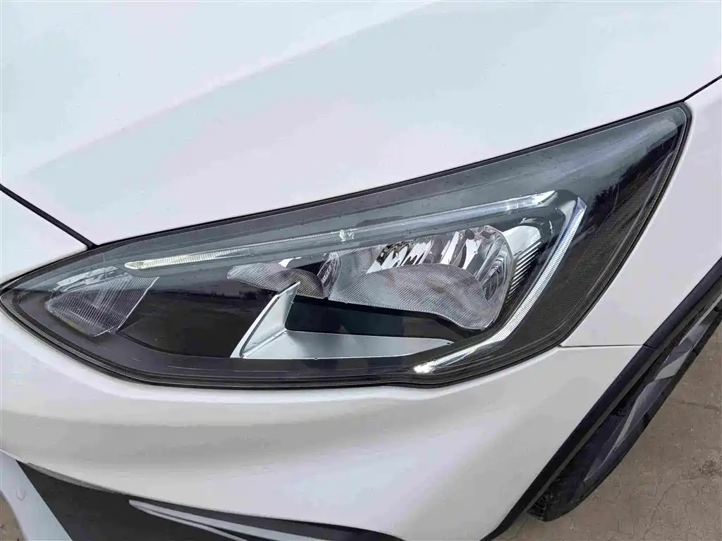 Ford Focus Active — миниатюра 12