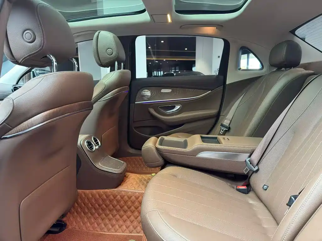 Mercedes-Benz E-Class E 2023 E 300 L Fashion
