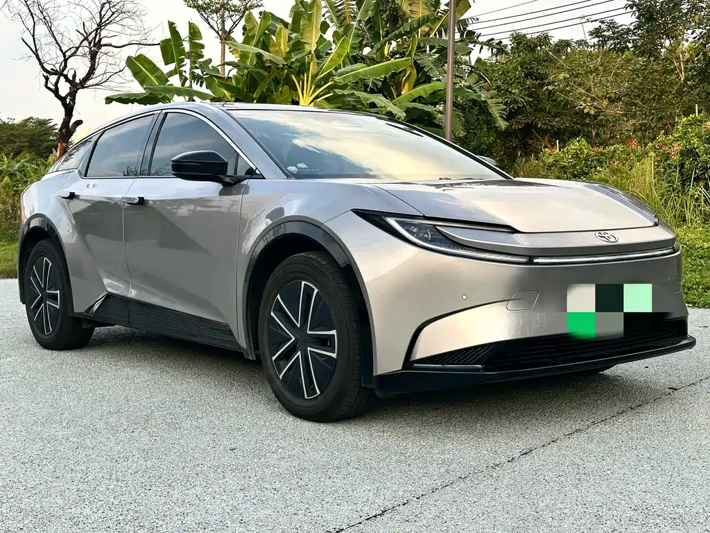 Toyota bZ5 — миниатюра 3
