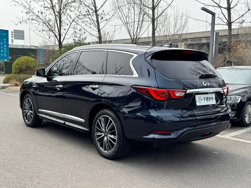 INFINITI QX60