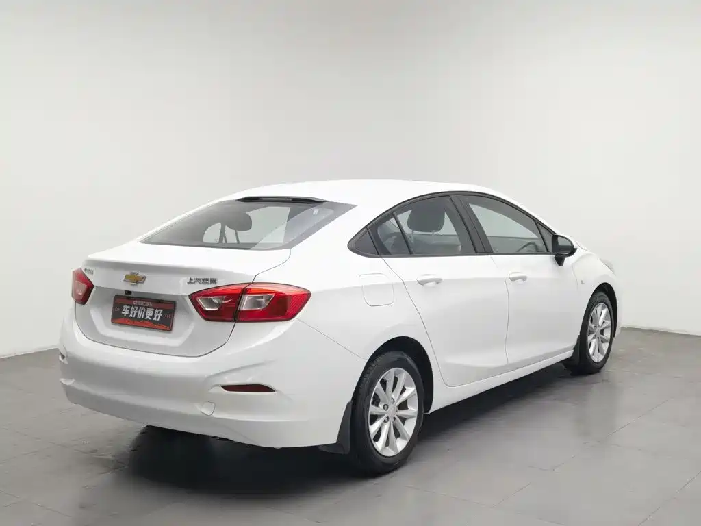 Chevrolet Cruze — миниатюра 2