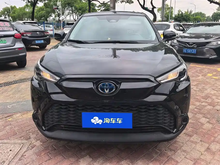Toyota Frontlander 2024 2.0L Lead