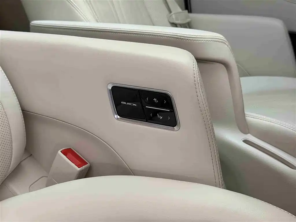 BUICK GL8 NEW ENERGY