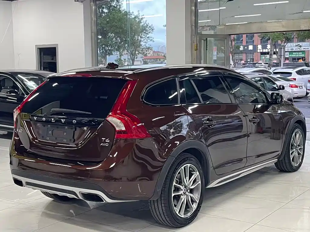 Volvo V60 — миниатюра 6