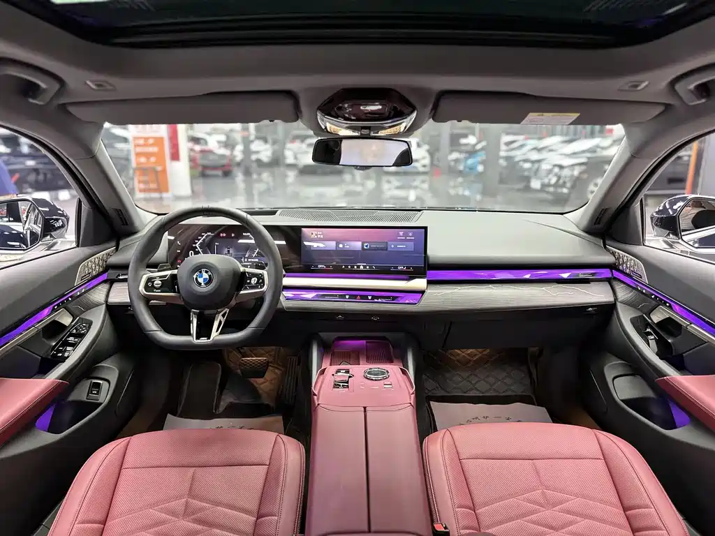BMW 5 Series — миниатюра 9