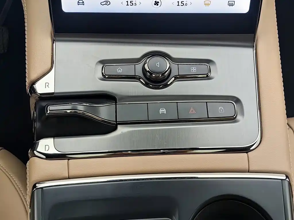 NIO ES6 — миниатюра 13