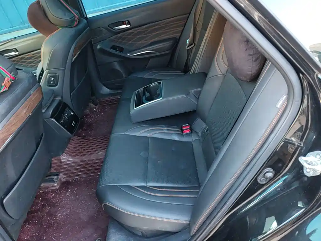 Toyota Avalon — миниатюра 13