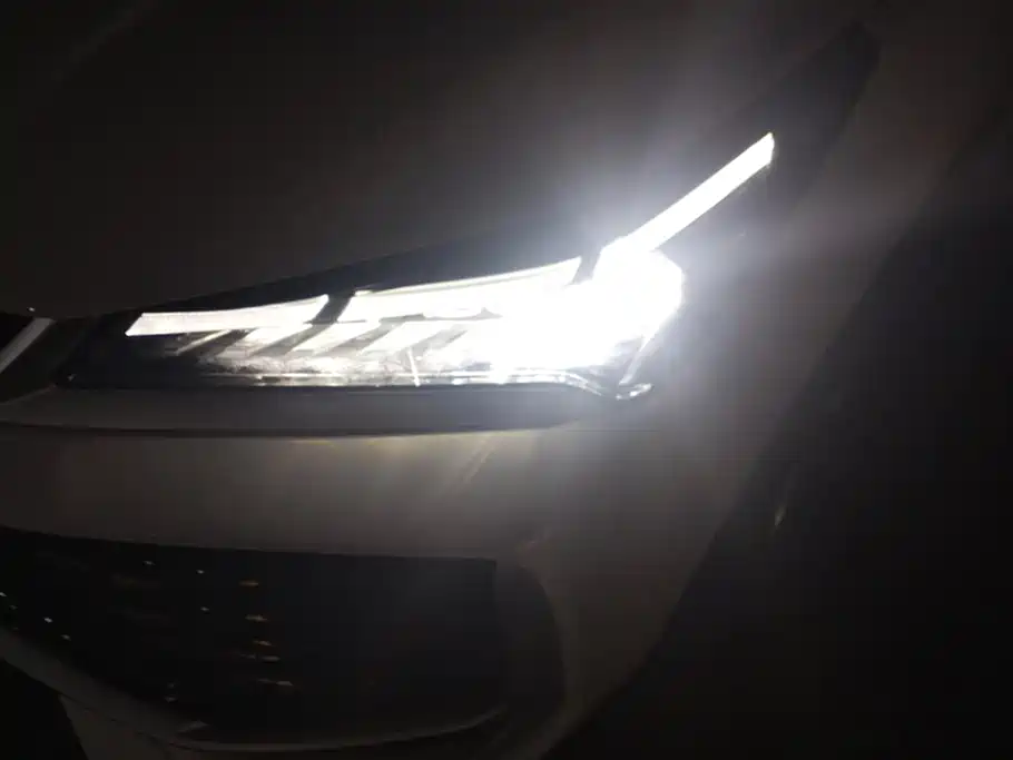 GEELY AUTOMOBILE BINYUE