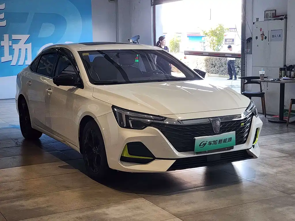 Roewe i6 MAX New Energy — миниатюра 4