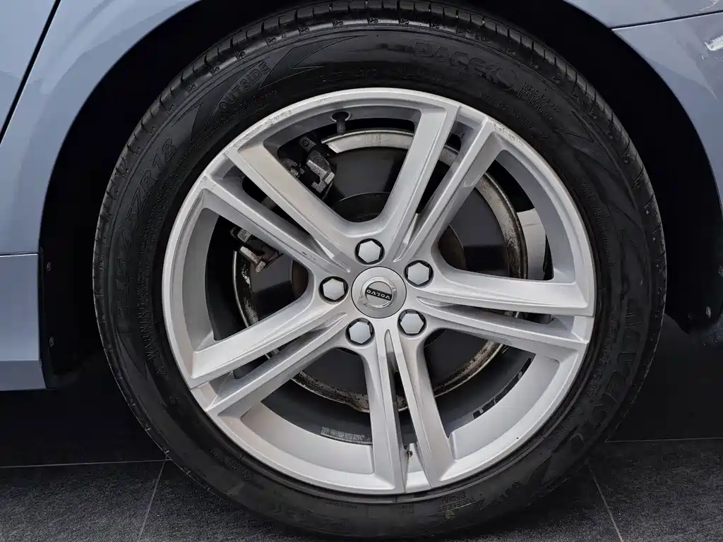 Volvo S90 — миниатюра 19