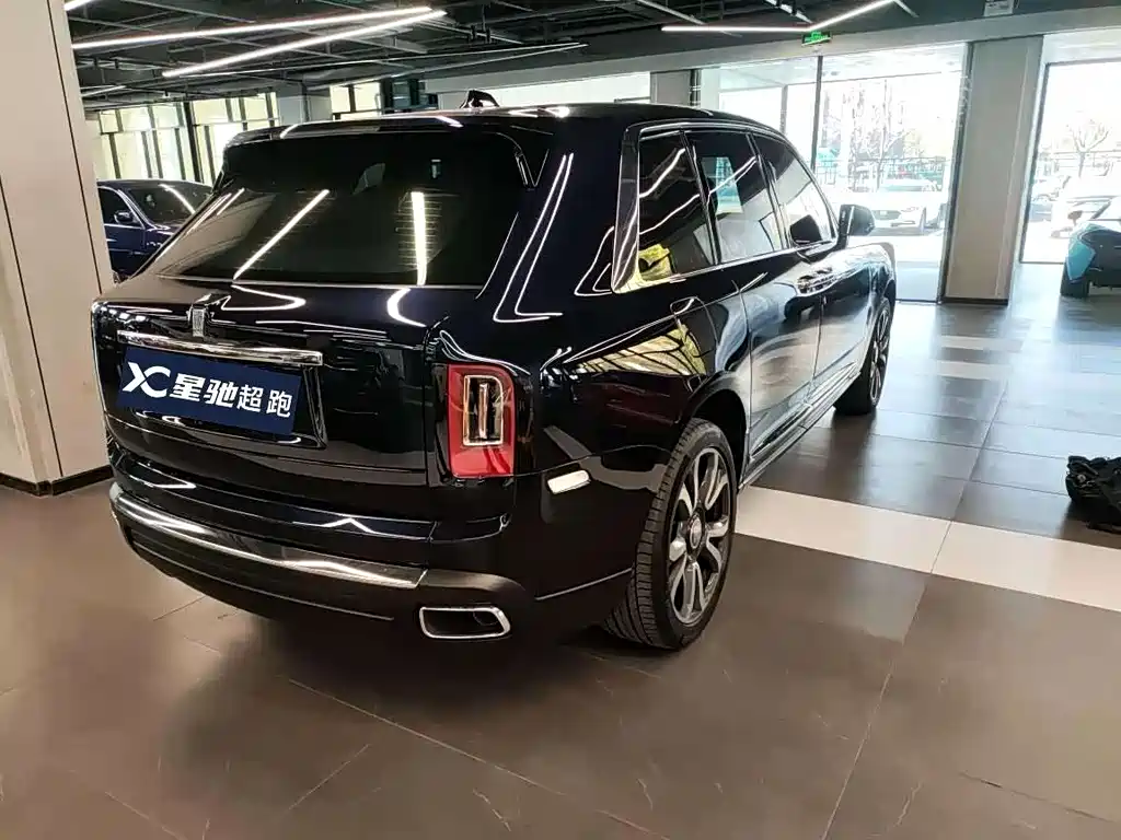 ROLLS-ROYCE CULLINAN