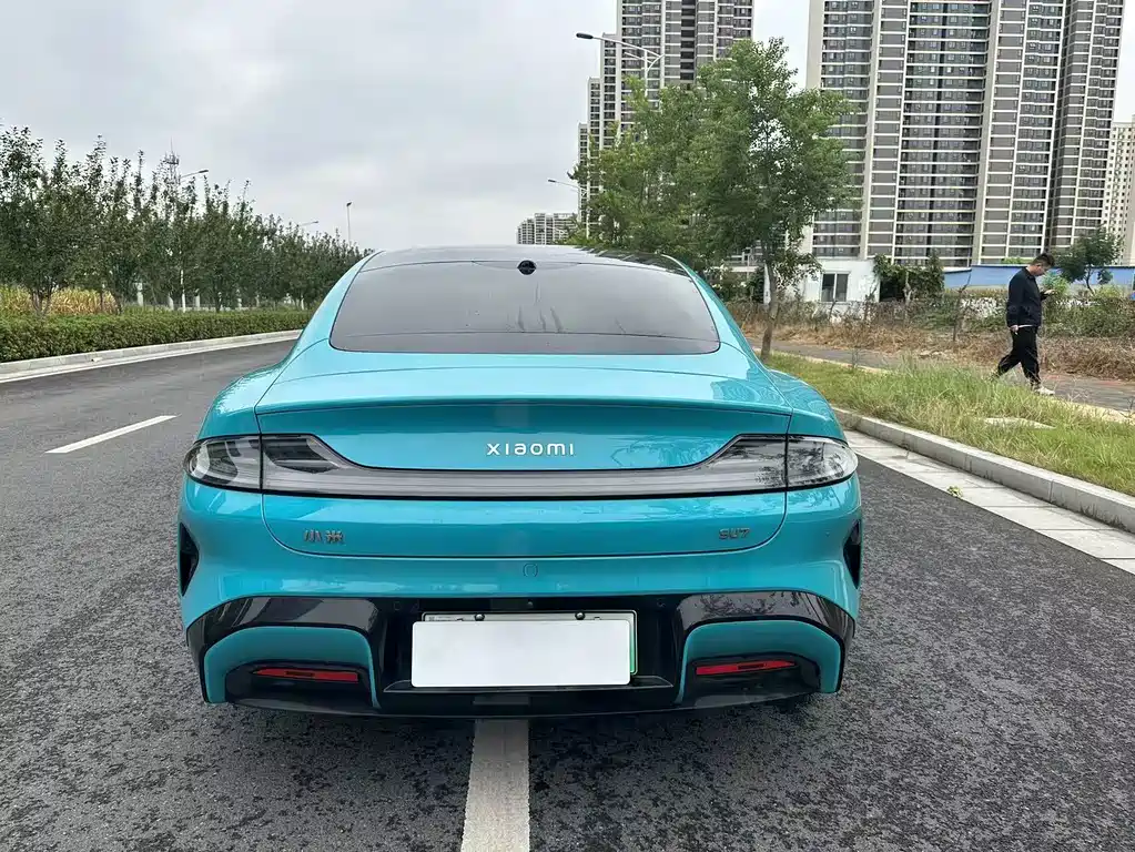 Xiaomi SU7 — миниатюра 8