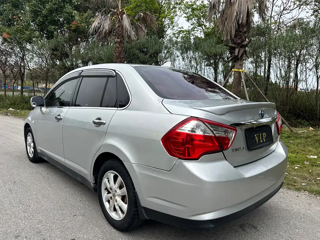 Venucia D50 2014 1.6L MT