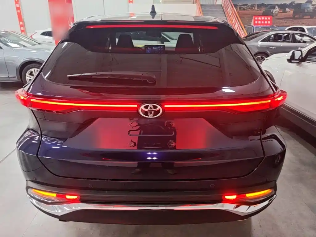 Toyota Harrier — миниатюра 6