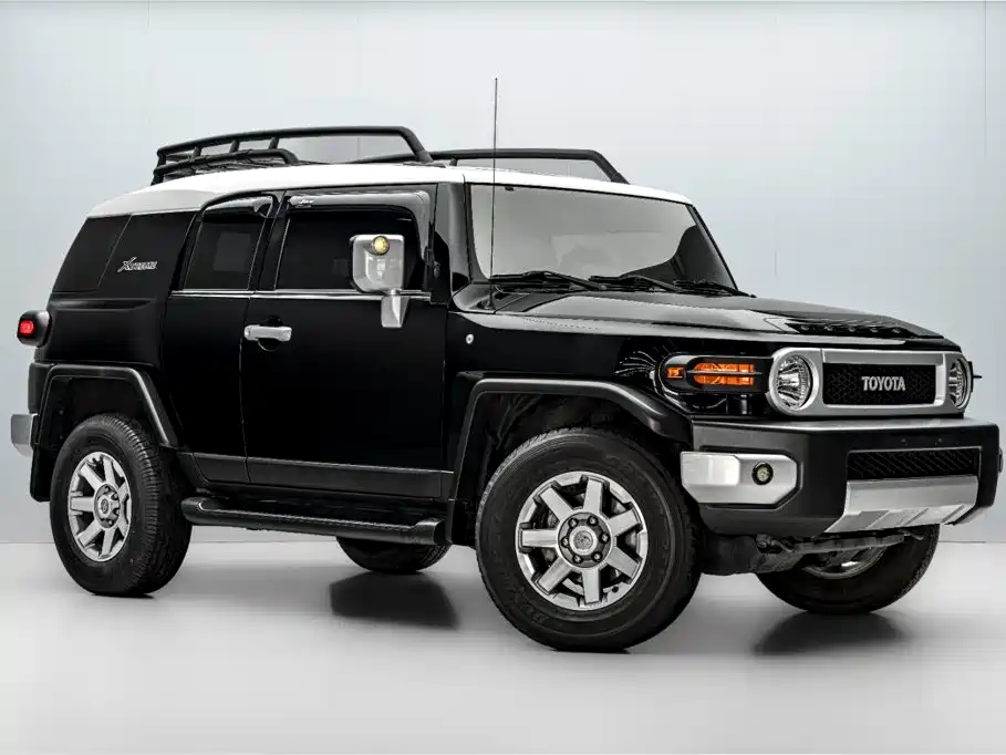 Toyota FJ Cruiser — миниатюра 3