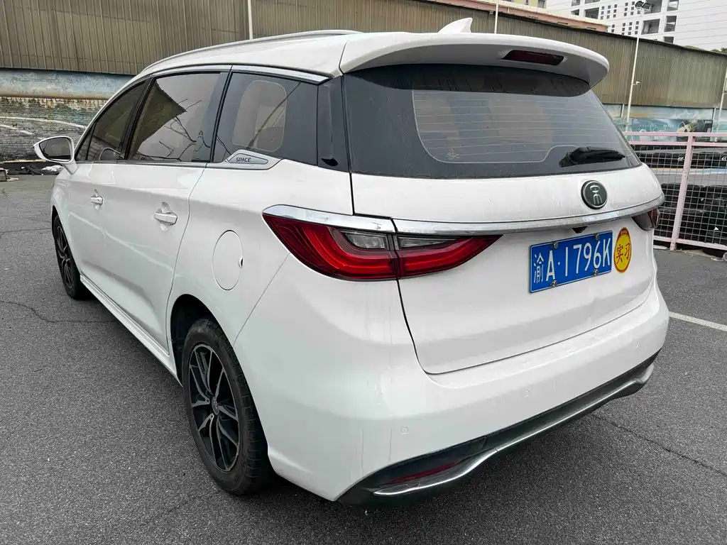 BYD Song MAX 1.5T Auto Connected Premium Type 7 seats, фото 7