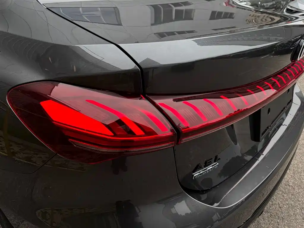 Audi A5L 2026 2.0T Sport quattro