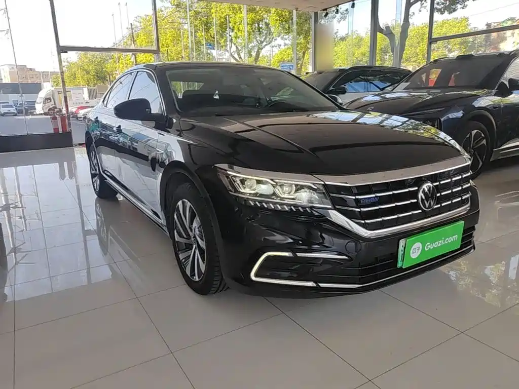 Volkswagen 帕萨特插电混动 — миниатюра 4
