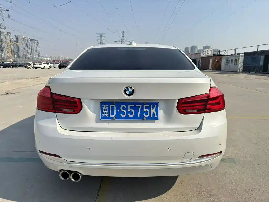 BMW 3 SERIES
