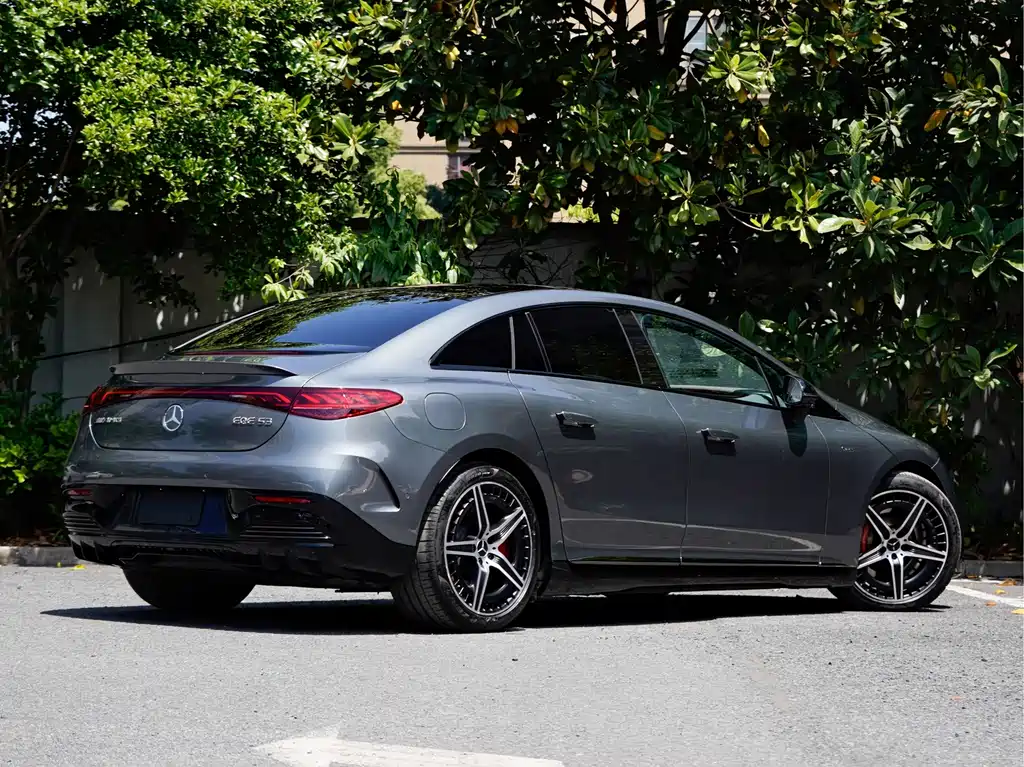 Mercedes-Benz EQE AMG — миниатюра 5