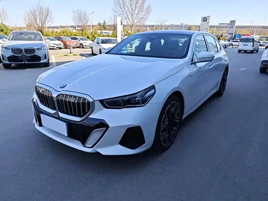 BMW 5 Series 2024