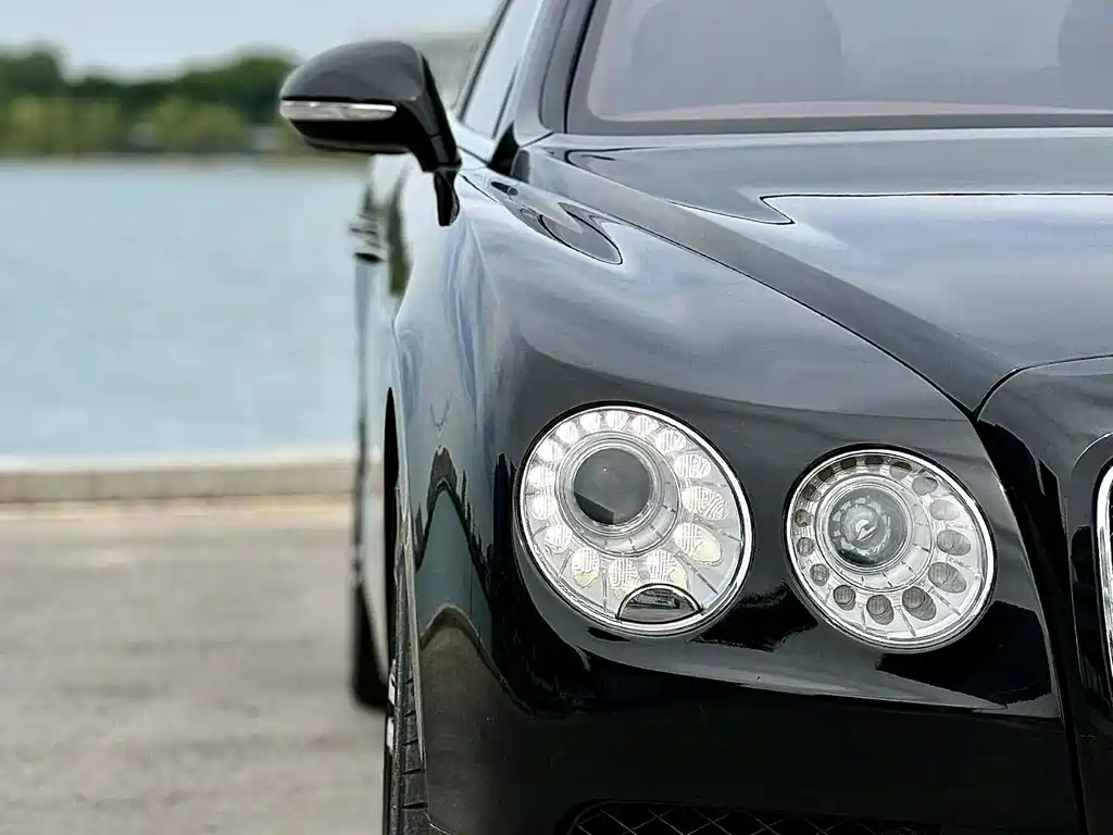 Bentley Flying Spur 2017 4.0T V8 S Standard