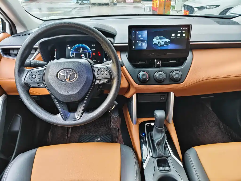 Toyota Corolla Cross — миниатюра 6