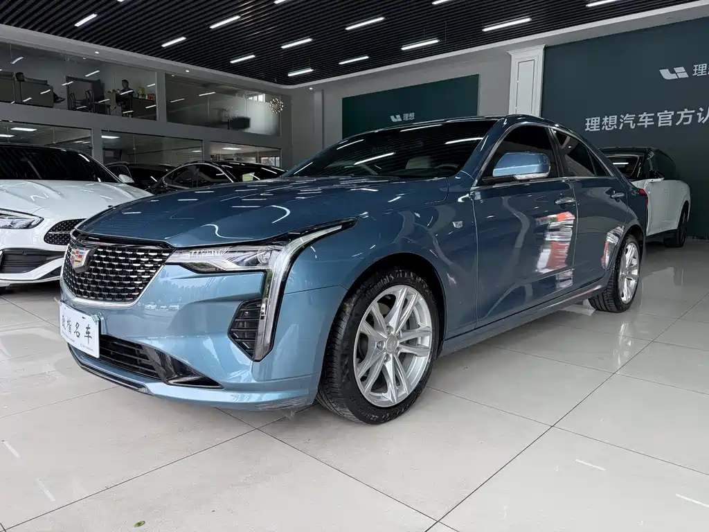 Cadillac CT4 2023
