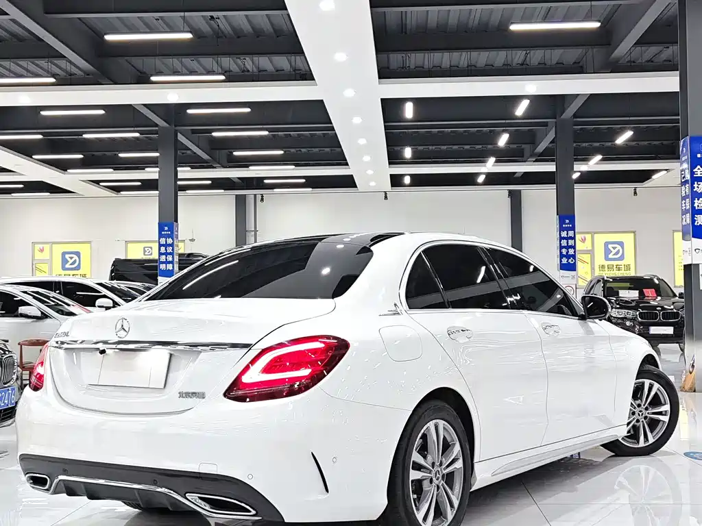 MERCEDES-BENZ C CLASS