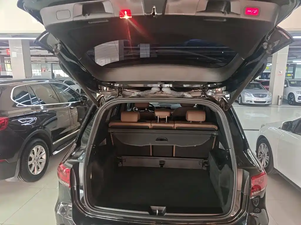 Mercedes-Benz GLB — миниатюра 19