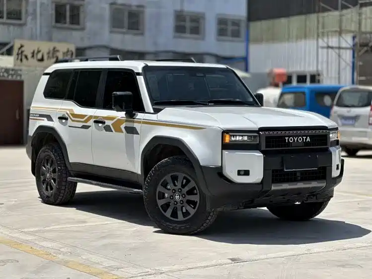 Toyota Land Cruiser Prado 2024 2.4T WX 6 мест