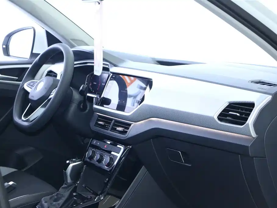 VOLKSWAGEN EXPLORING THE SHADOW