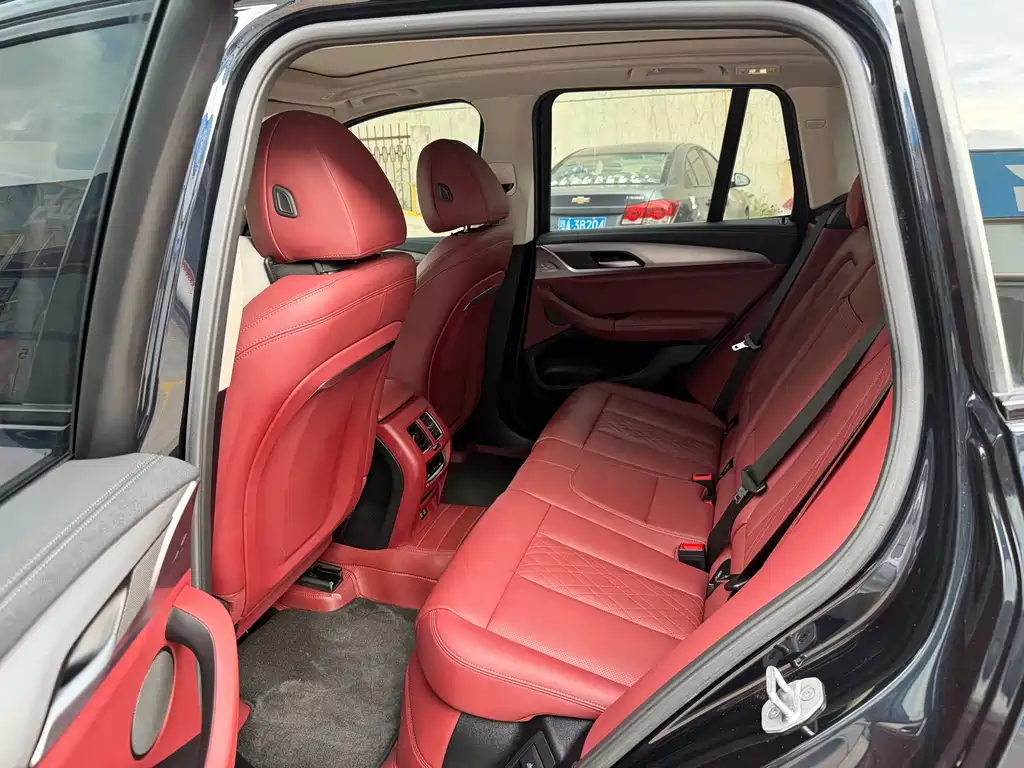 BMW iX3 2023 Lead